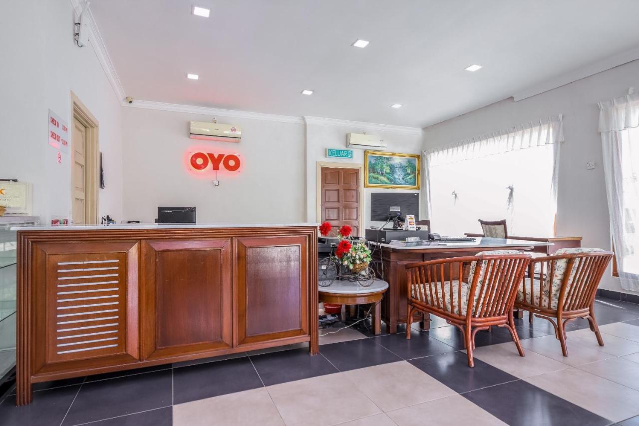 Oyo 89679 Dream Garden Resort Ayer Hangat Exterior foto
