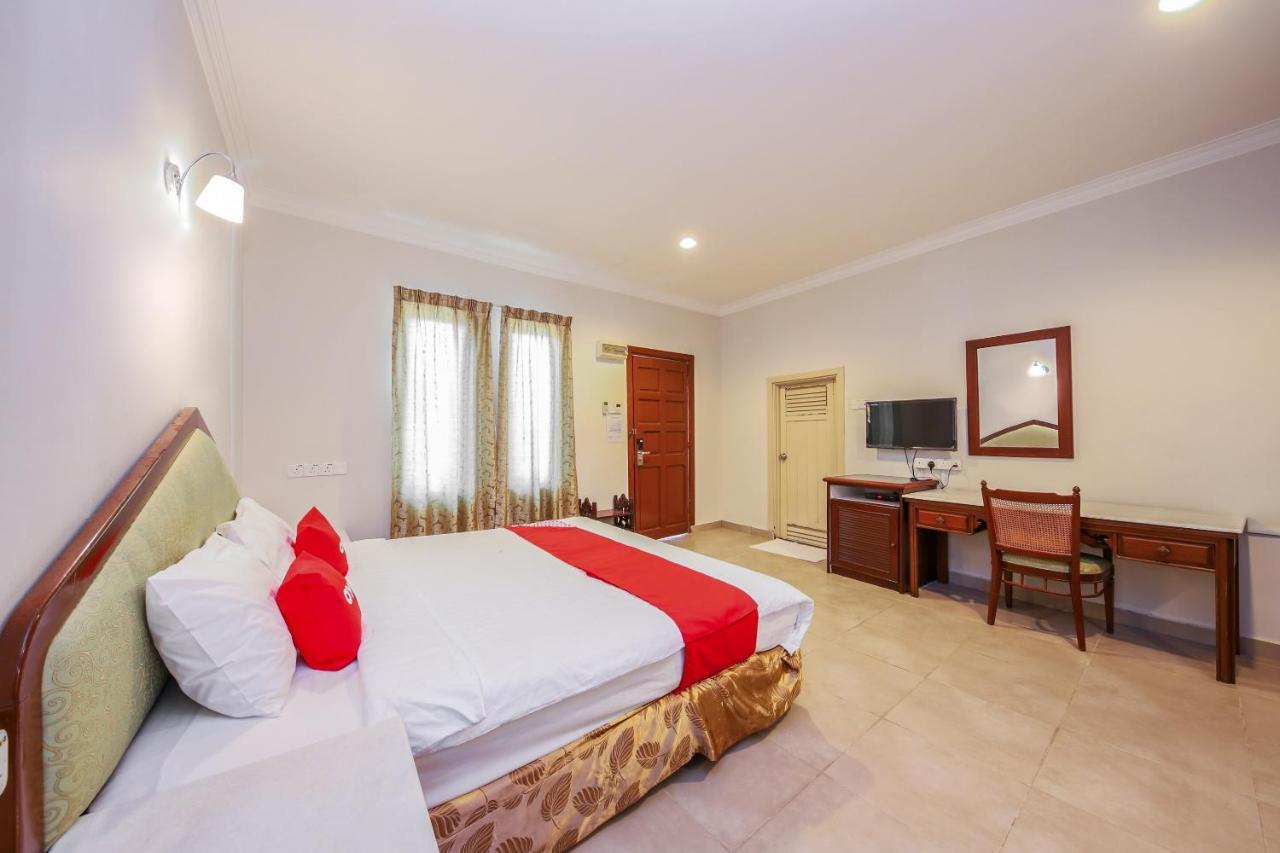 Oyo 89679 Dream Garden Resort Ayer Hangat Exterior foto