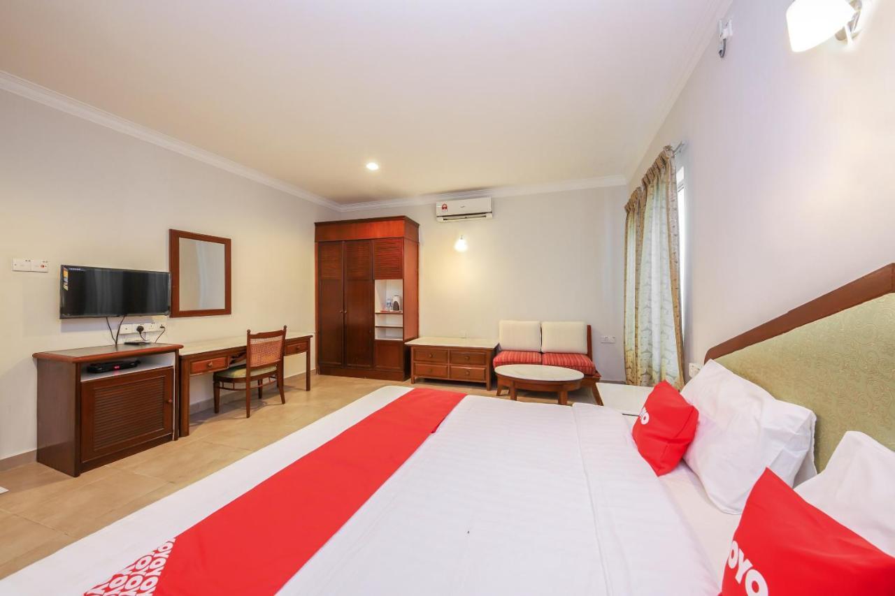 Oyo 89679 Dream Garden Resort Ayer Hangat Exterior foto