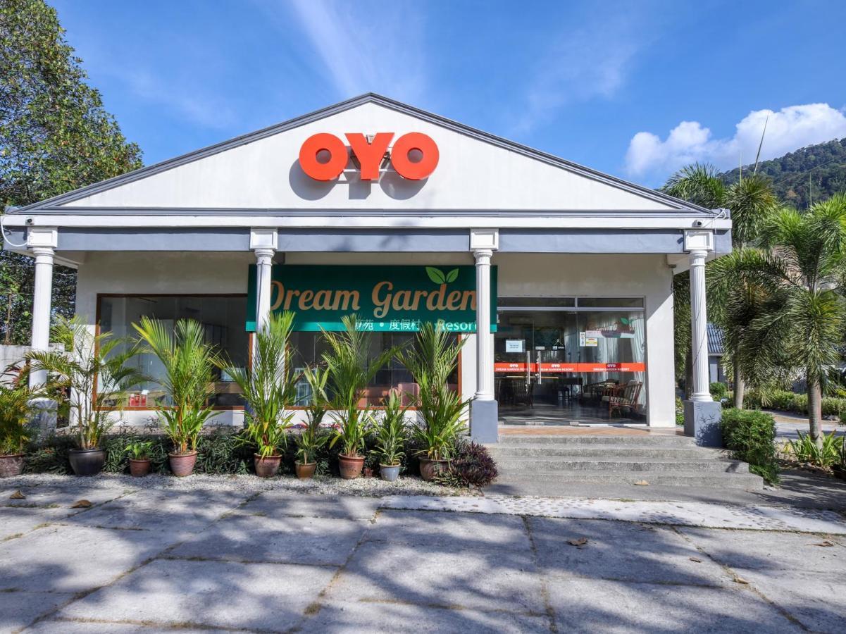 Oyo 89679 Dream Garden Resort Ayer Hangat Exterior foto