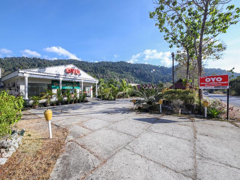 Oyo 89679 Dream Garden Resort Ayer Hangat Exterior foto